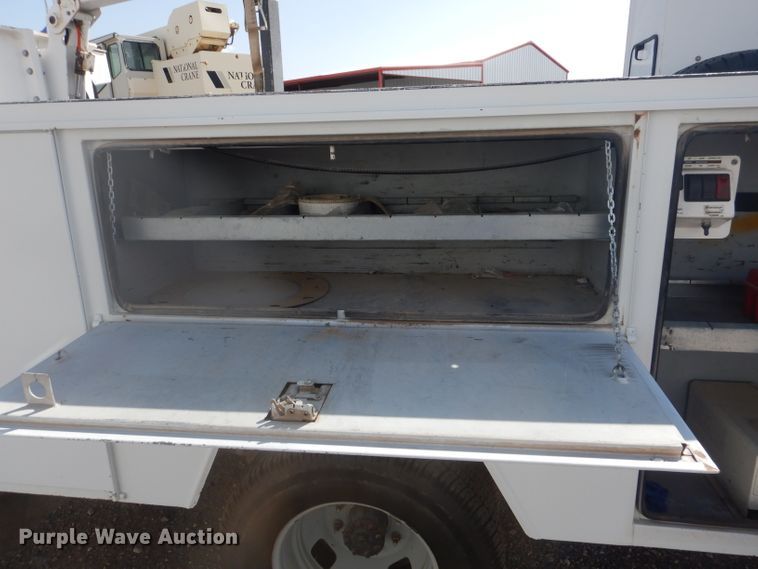 image for item DJ8870 2008 Ford F350 Super Duty  bucket truck