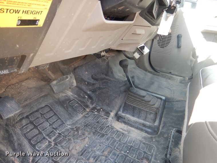 image for item DJ8870 2008 Ford F350 Super Duty  bucket truck