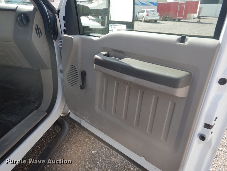 image for item DJ8870 2008 Ford F350 Super Duty  bucket truck