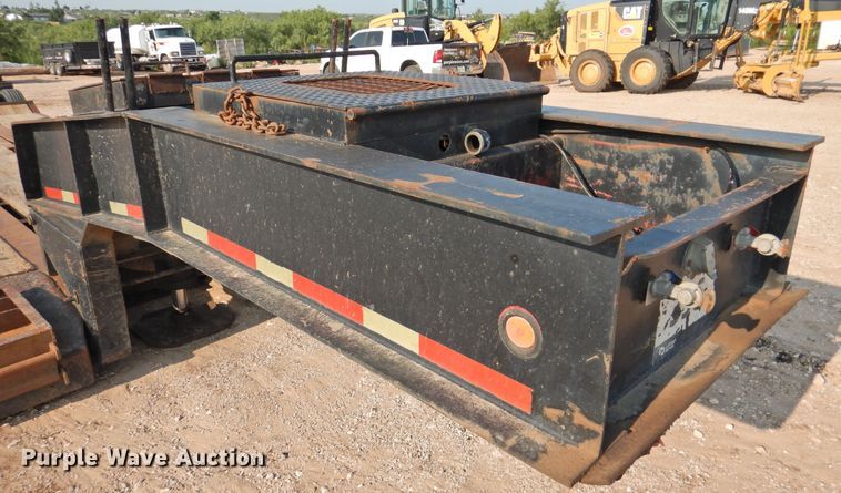 image for item DK2282 1986 Eager Beaver 35GHG-BR  lowboy equipment trailer