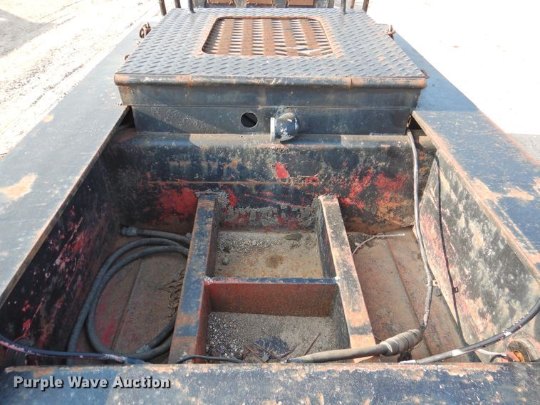 image for item DK2282 1986 Eager Beaver 35GHG-BR  lowboy equipment trailer