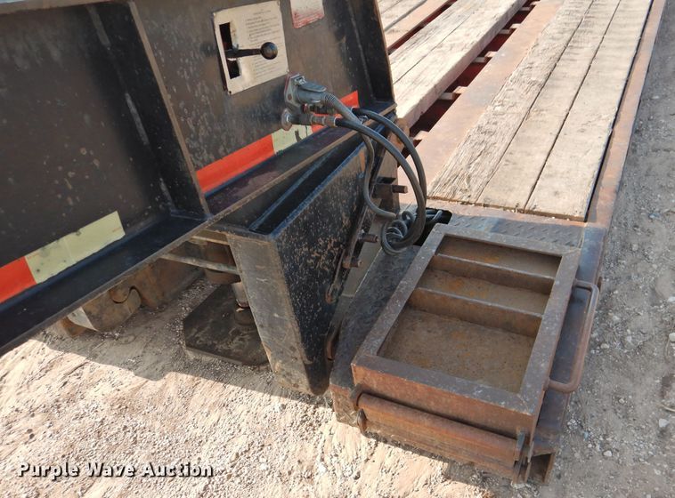 image for item DK2282 1986 Eager Beaver 35GHG-BR  lowboy equipment trailer