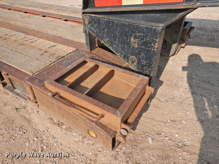 image for item DK2282 1986 Eager Beaver 35GHG-BR  lowboy equipment trailer