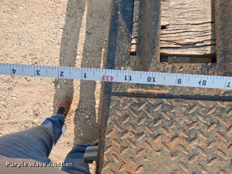 image for item DK2282 1986 Eager Beaver 35GHG-BR  lowboy equipment trailer