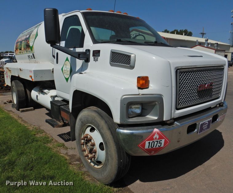 image for item DK2378 2008 GMC C7500  propane truck