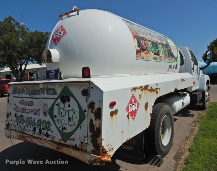 image for item DK2378 2008 GMC C7500  propane truck