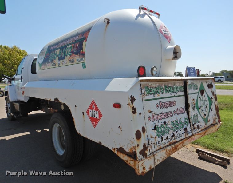 image for item DK2378 2008 GMC C7500  propane truck