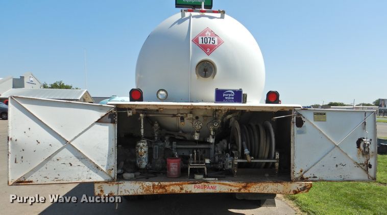 image for item DK2378 2008 GMC C7500  propane truck