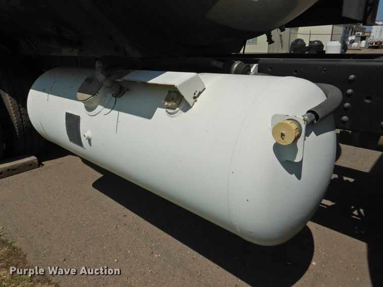 image for item DK2378 2008 GMC C7500  propane truck