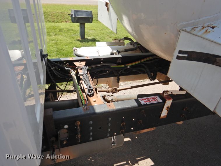 image for item DK2378 2008 GMC C7500  propane truck