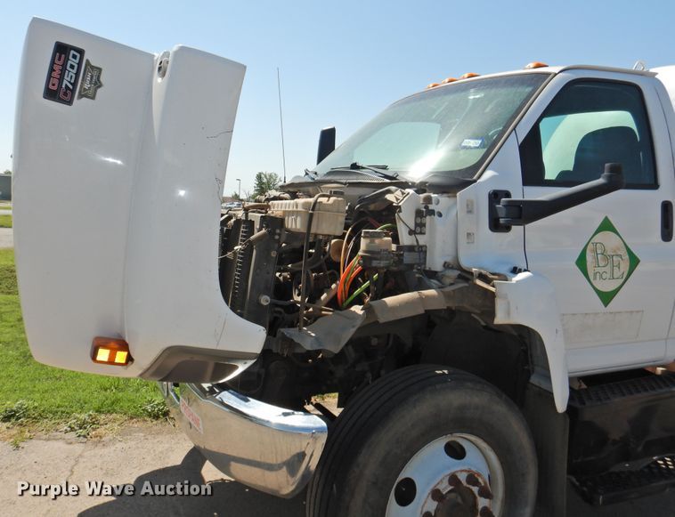 image for item DK2378 2008 GMC C7500  propane truck