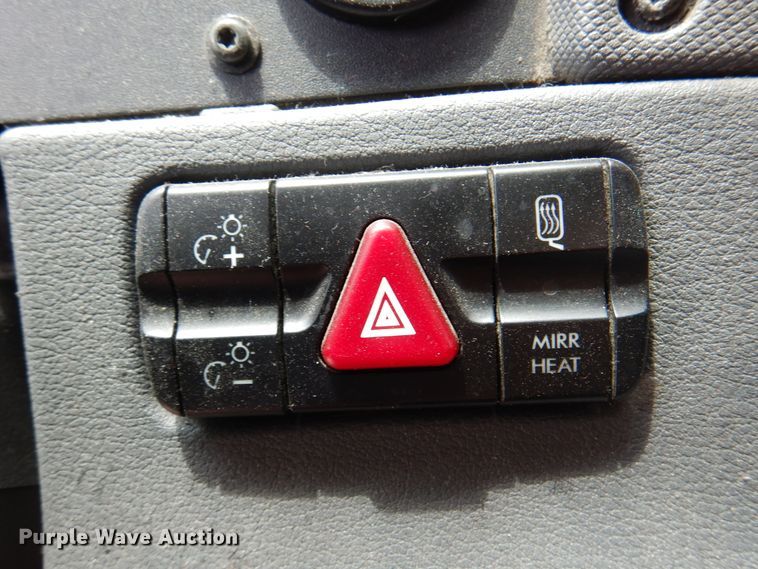 image for item DK8106 2016 Freightliner Cascadia 125  semi truck