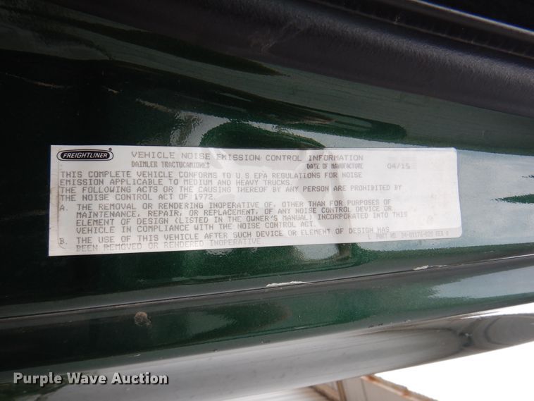 image for item DK8106 2016 Freightliner Cascadia 125  semi truck