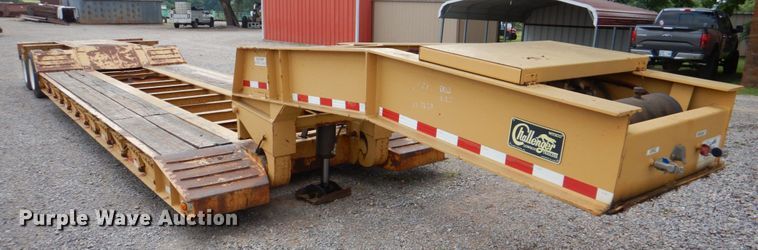 image for item DL0518 2010 Witzco Challenger RG35  lowboy equipment trailer