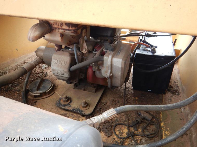 image for item DL0518 2010 Witzco Challenger RG35  lowboy equipment trailer