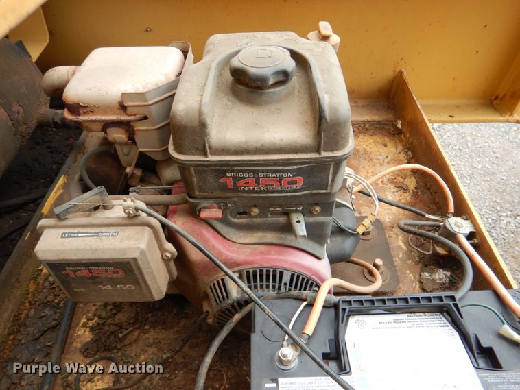 image for item DL0518 2010 Witzco Challenger RG35  lowboy equipment trailer