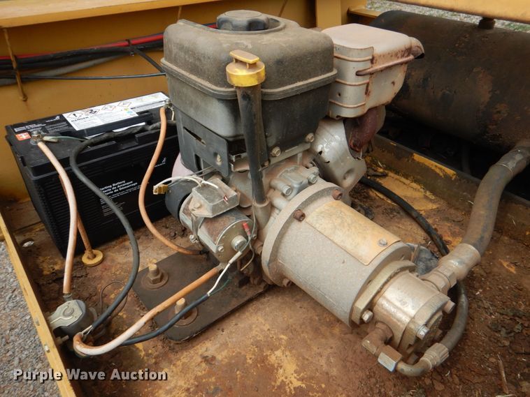 image for item DL0518 2010 Witzco Challenger RG35  lowboy equipment trailer