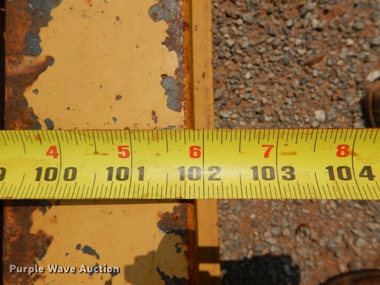 image for item DL0518 2010 Witzco Challenger RG35  lowboy equipment trailer