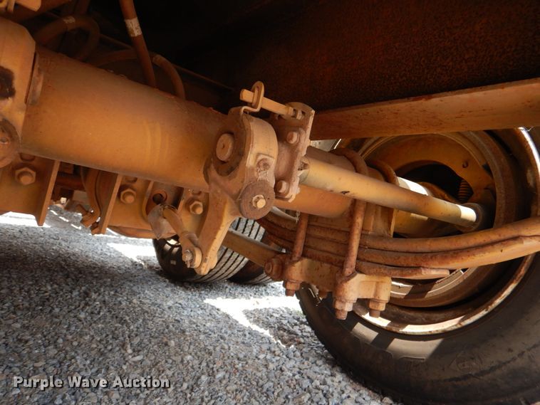 image for item DL0518 2010 Witzco Challenger RG35  lowboy equipment trailer