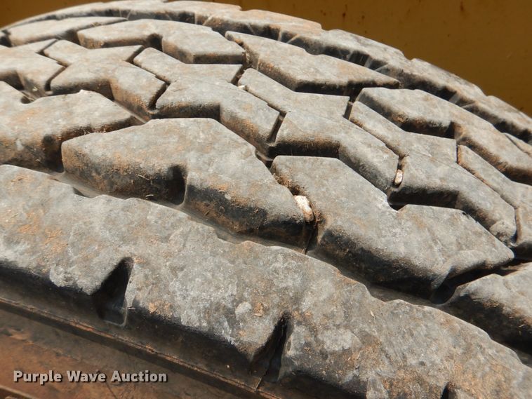 image for item DL0518 2010 Witzco Challenger RG35  lowboy equipment trailer