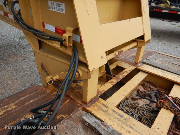 image for item DL0518 2010 Witzco Challenger RG35  lowboy equipment trailer