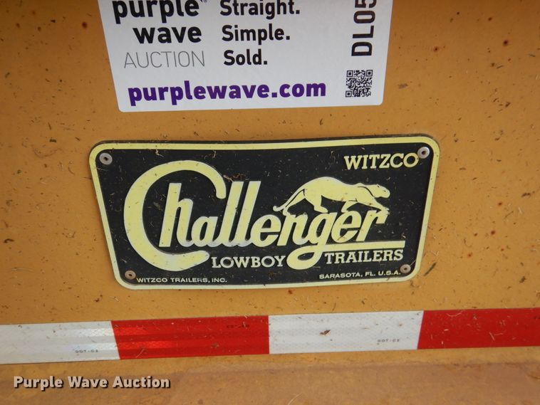 image for item DL0518 2010 Witzco Challenger RG35  lowboy equipment trailer