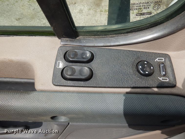 image for item DL5493 2012 Freightliner Cascadia 125  semi truck