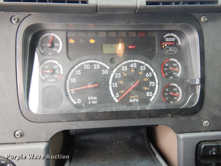 image for item DL5493 2012 Freightliner Cascadia 125  semi truck