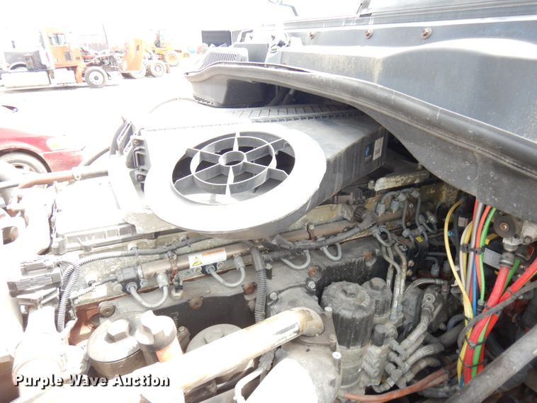 image for item DL5493 2012 Freightliner Cascadia 125  semi truck