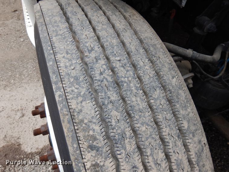 image for item DL5493 2012 Freightliner Cascadia 125  semi truck