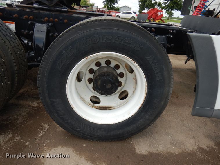 image for item DL5493 2012 Freightliner Cascadia 125  semi truck