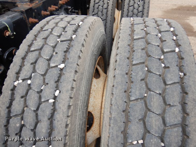 image for item DL5493 2012 Freightliner Cascadia 125  semi truck