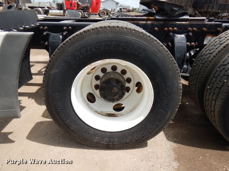 image for item DL5493 2012 Freightliner Cascadia 125  semi truck