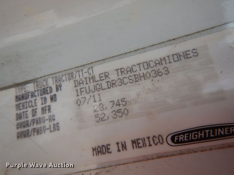 image for item DL5493 2012 Freightliner Cascadia 125  semi truck