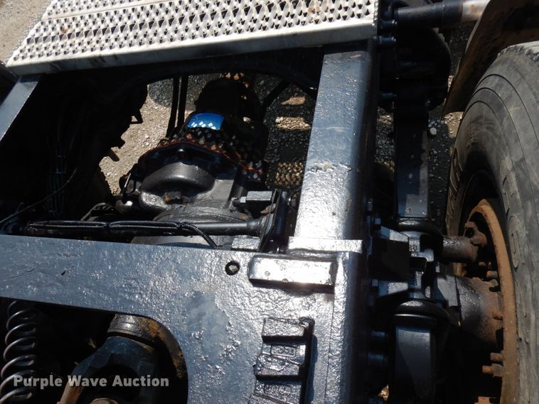 image for item DL5495 2008 Peterbilt 386  semi truck