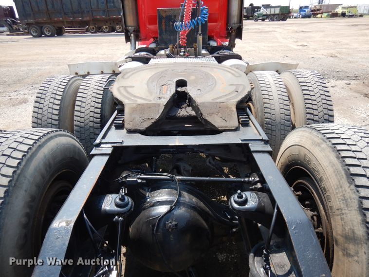 image for item DL5495 2008 Peterbilt 386  semi truck