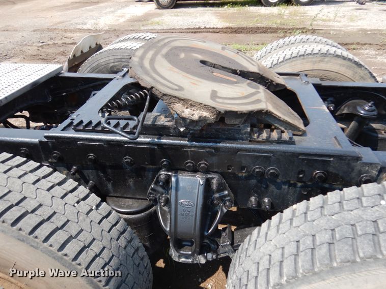 image for item DL5495 2008 Peterbilt 386  semi truck