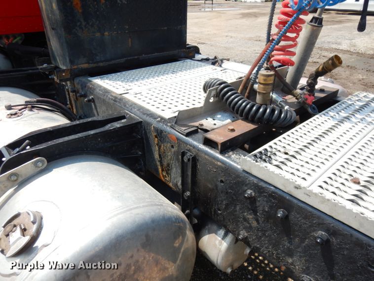 image for item DL5495 2008 Peterbilt 386  semi truck