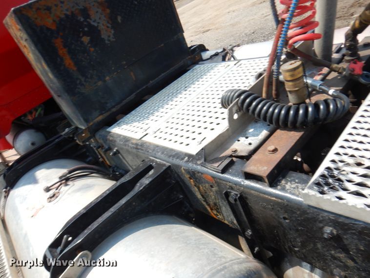 image for item DL5495 2008 Peterbilt 386  semi truck