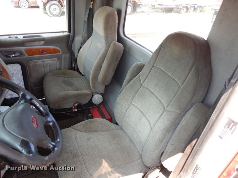 image for item DL5495 2008 Peterbilt 386  semi truck