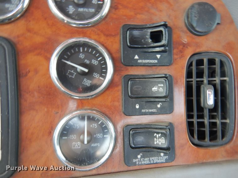 image for item DL5495 2008 Peterbilt 386  semi truck