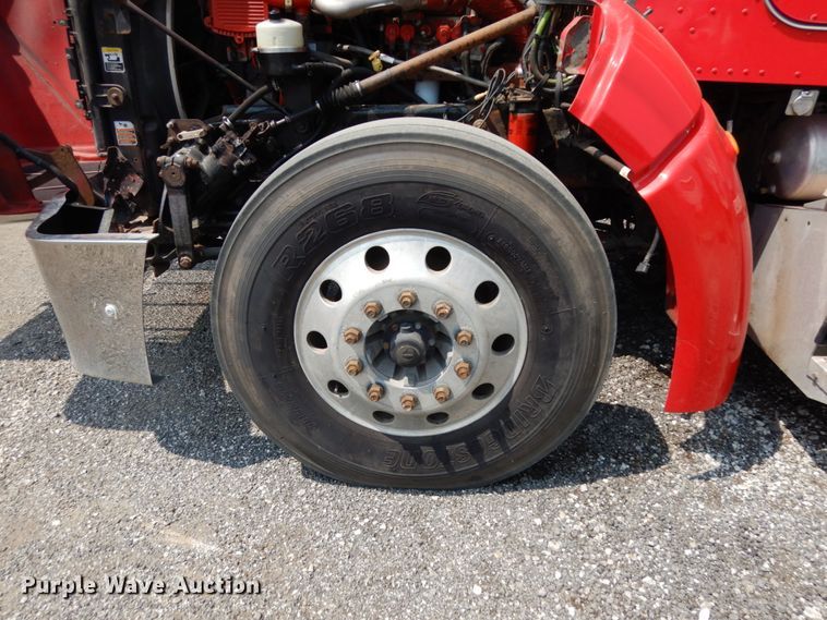 image for item DL5495 2008 Peterbilt 386  semi truck