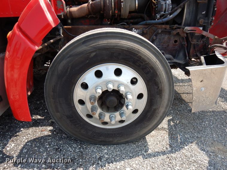 image for item DL5495 2008 Peterbilt 386  semi truck