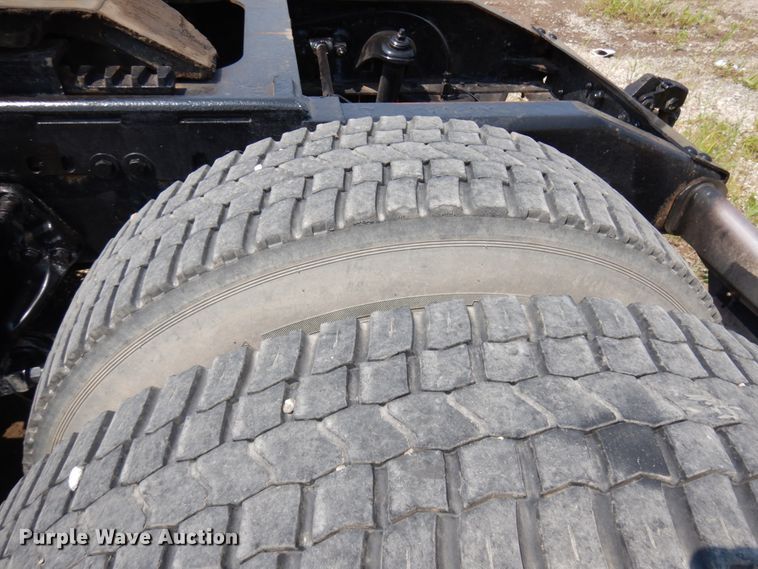 image for item DL5495 2008 Peterbilt 386  semi truck