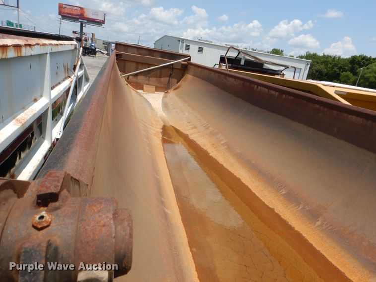 image for item DM3880 2016 Manac 4H232A000  end dump trailer