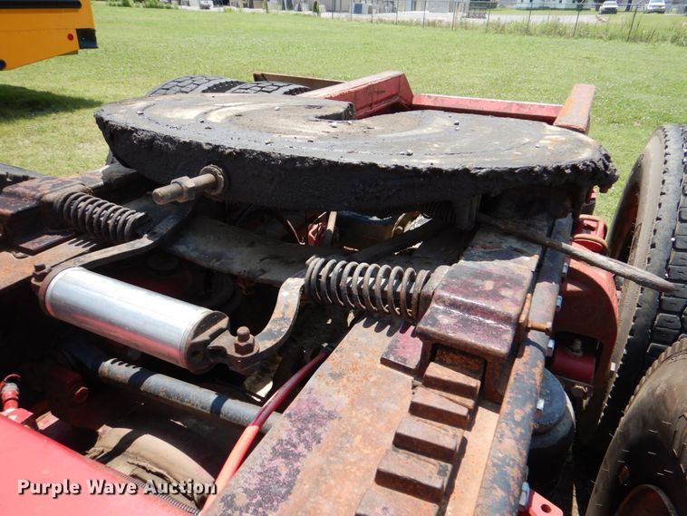 image for item DM3881 2003 Peterbilt 379  semi truck