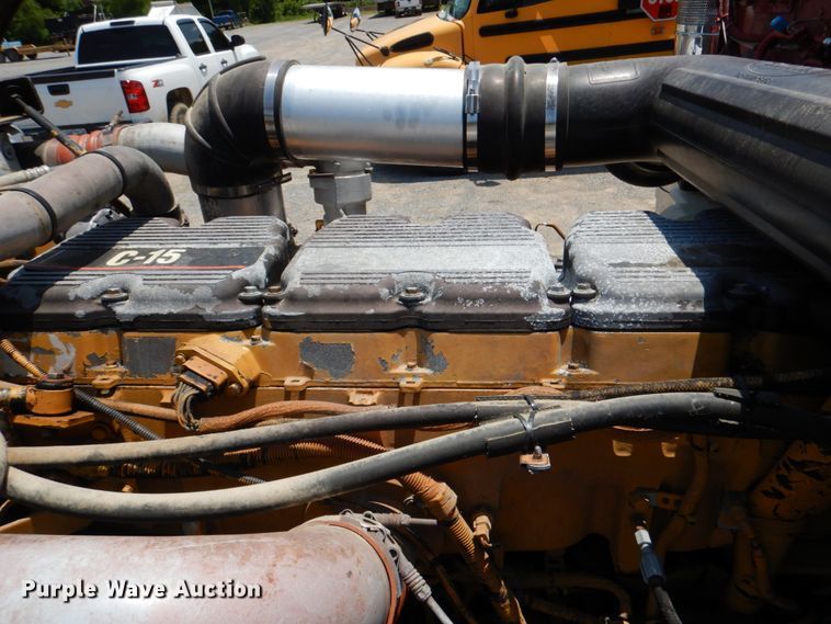 image for item DM3881 2003 Peterbilt 379  semi truck