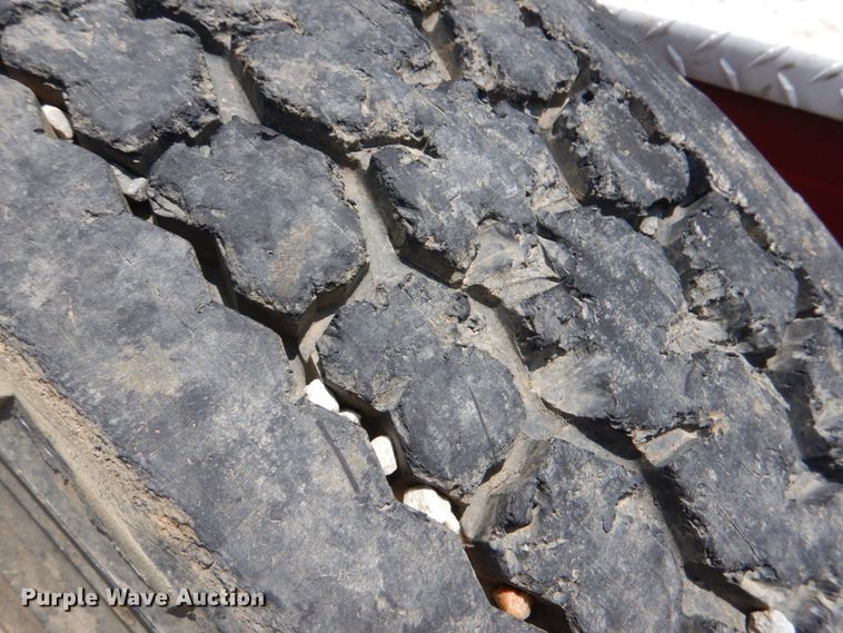 image for item DM3881 2003 Peterbilt 379  semi truck