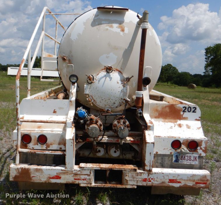 image for item DM3884 2013 Dragon Products  tank trailer