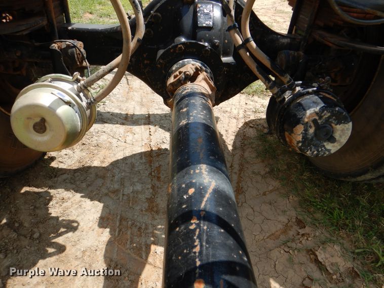 image for item DM3885 2012 International DuraStar 4300  truck cab and chassis